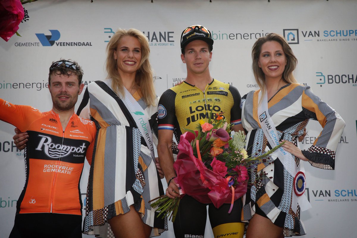 vismaleaseabike's tweet photo. ๐ณ๐ฑ #VVC2018
โThis is a victory for and from the entire teamโ, @GroenewegenD said after his victory in @vdaal_vdaal
๐: https://t.co/gzlBMmvPyi https://t.co/W38w6gbrTe