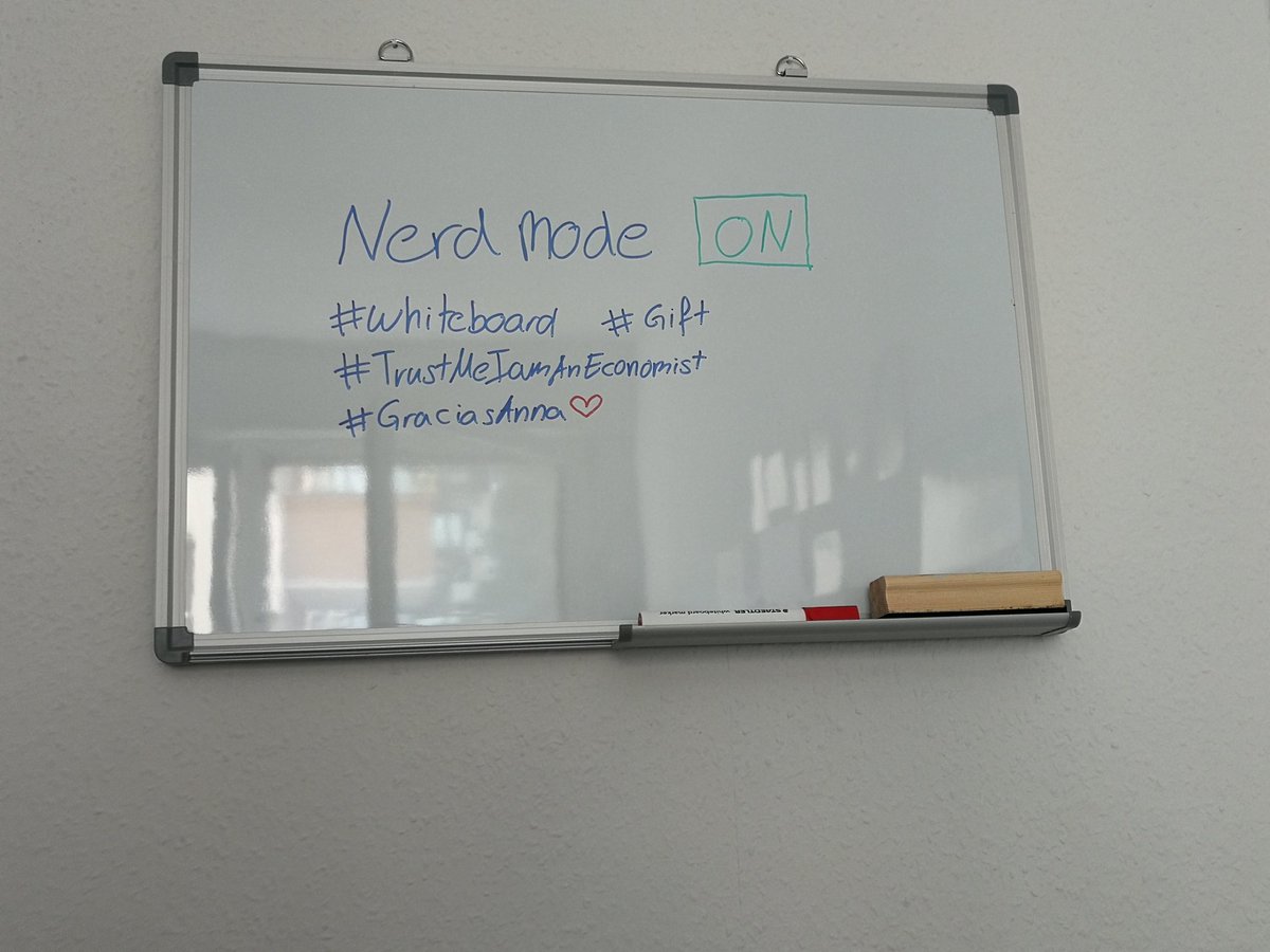 MarianoCal97's tweet image. My girlfriend knows me 😜
#Regalodecumpleaños