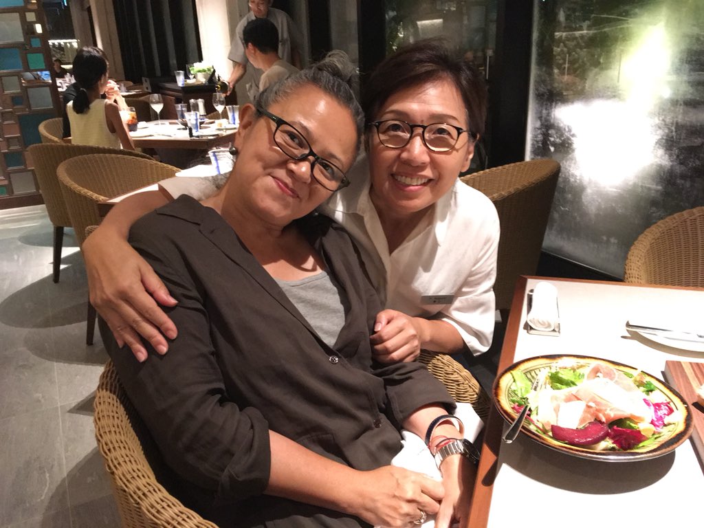 寺田直子 Naoko Teradaさんのツイート 箱根hrが浴衣で館内歩けるのも絶大な人気のシャンパーニュのフリーフロウもすべて野口総支配人の仕掛けたこと これからは沖縄に期待です ٩ ᐛ و