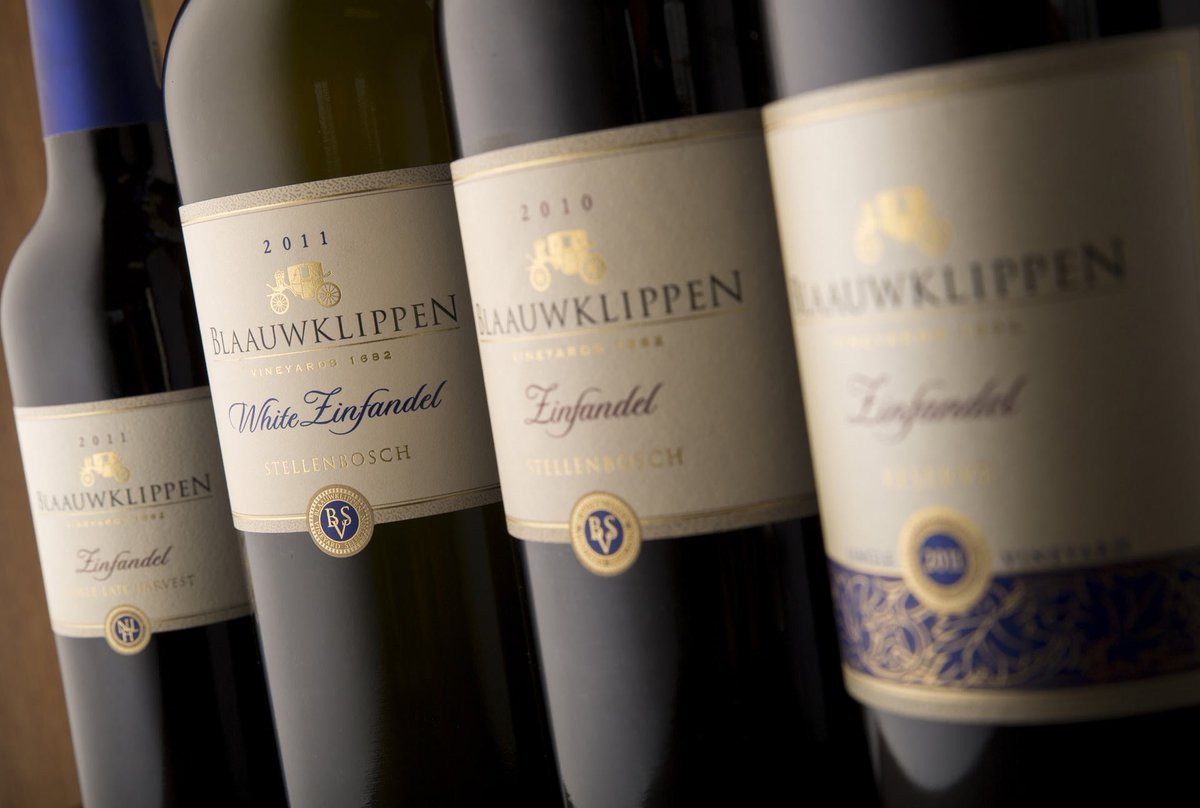Just because its winter, doesn’t mean the white-wine drinkers have to suffer – here comes the White Zinfandel! #winelands #stellenbosch #Blaauwklippen
ow.ly/4t3h30lvyXx