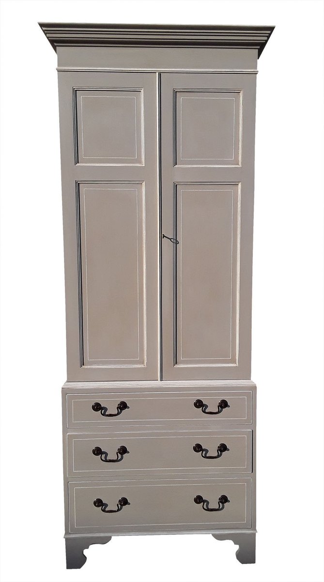 Baby options available for smaller room spaces on our #etsy shop: Baby Linen Press etsy.me/2w64wDX #furniture #yes #linenpress #wardrobe #bedroomfurniture #handpainted #bedroomsuit #bedroomstorage #smallspace #homestyling #justjonesinteriors #interiors #decor