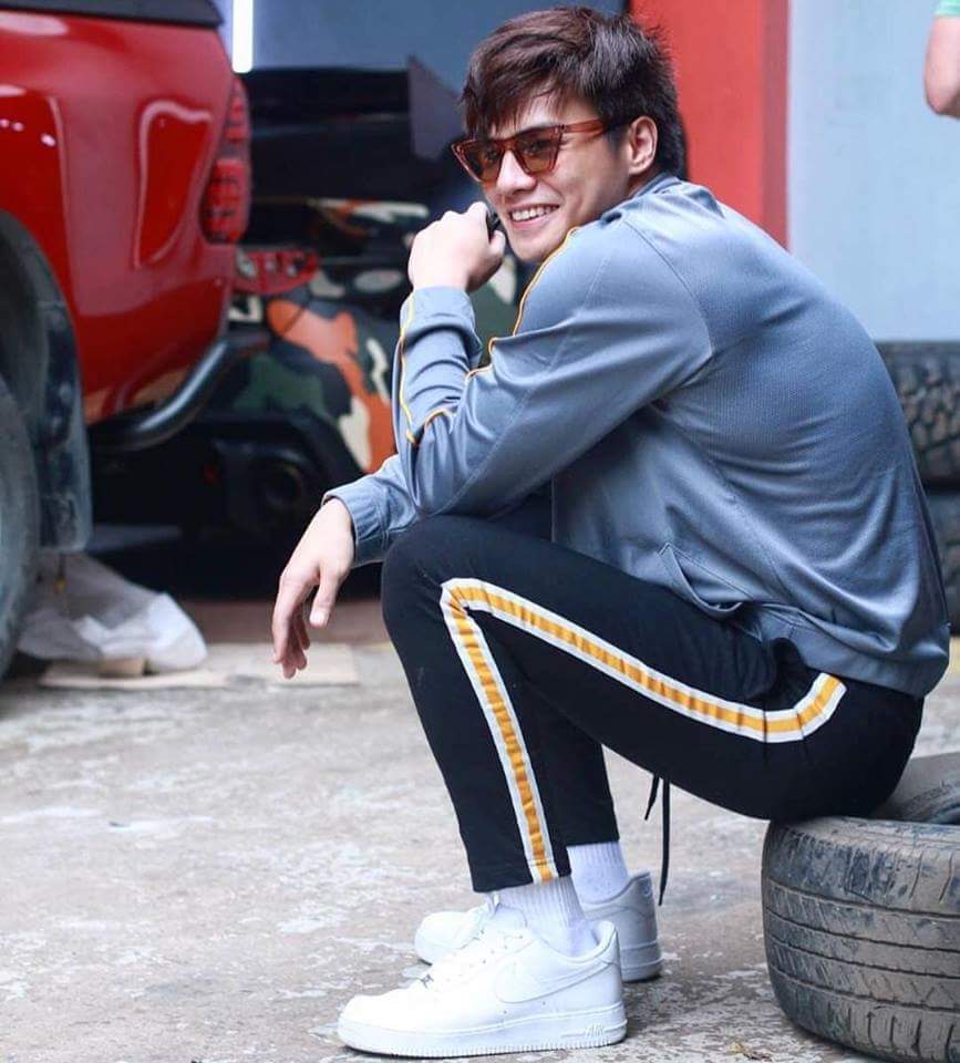 r2natics's tweet photo. 😍❤ https://t.co/ZR976xkNUI
