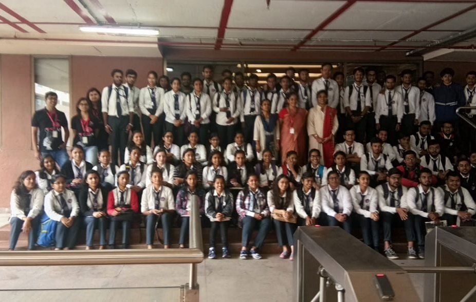 ApurvaSawant11's tweet photo. IOITians @ Tech Mahindra
#TechMNirmaan #AISSMSIOIT https://t.co/S7ZxMH2KVc