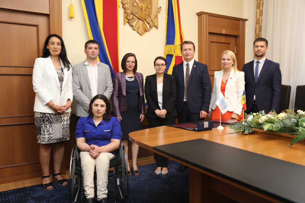 unwomenmoldova's tweet photo. UN Women Moldova and the Ministry of Internal Affairs from 🇲🇩signed a cooperation #agreement to further advance gender equality in internal affairs sector: https://t.co/S3Z94W348U #Planet5050 https://t.co/bE5ykjunWj