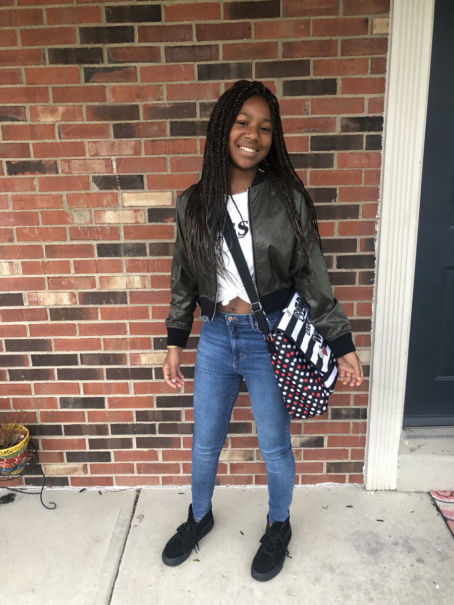 de_fight4paz's tweet photo. Back to school 2018! #HSCD1 https://t.co/7qF6q5ihg6