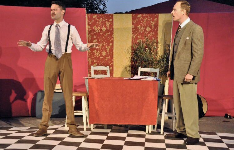 ShootingStarsCo's tweet photo. @lutonculture after the success of last years ‘Twelfth Night’ we’re returning to @harlingtonmanor this weekend 25th, 26th August @ 5pm with Noël Coward’s ‘Private Lives’. There are a few tickets still available at https://t.co/Q4jRc0J5YS please RT #theatre #bedfordshire #coward https://t.co/XEh3w21k6S