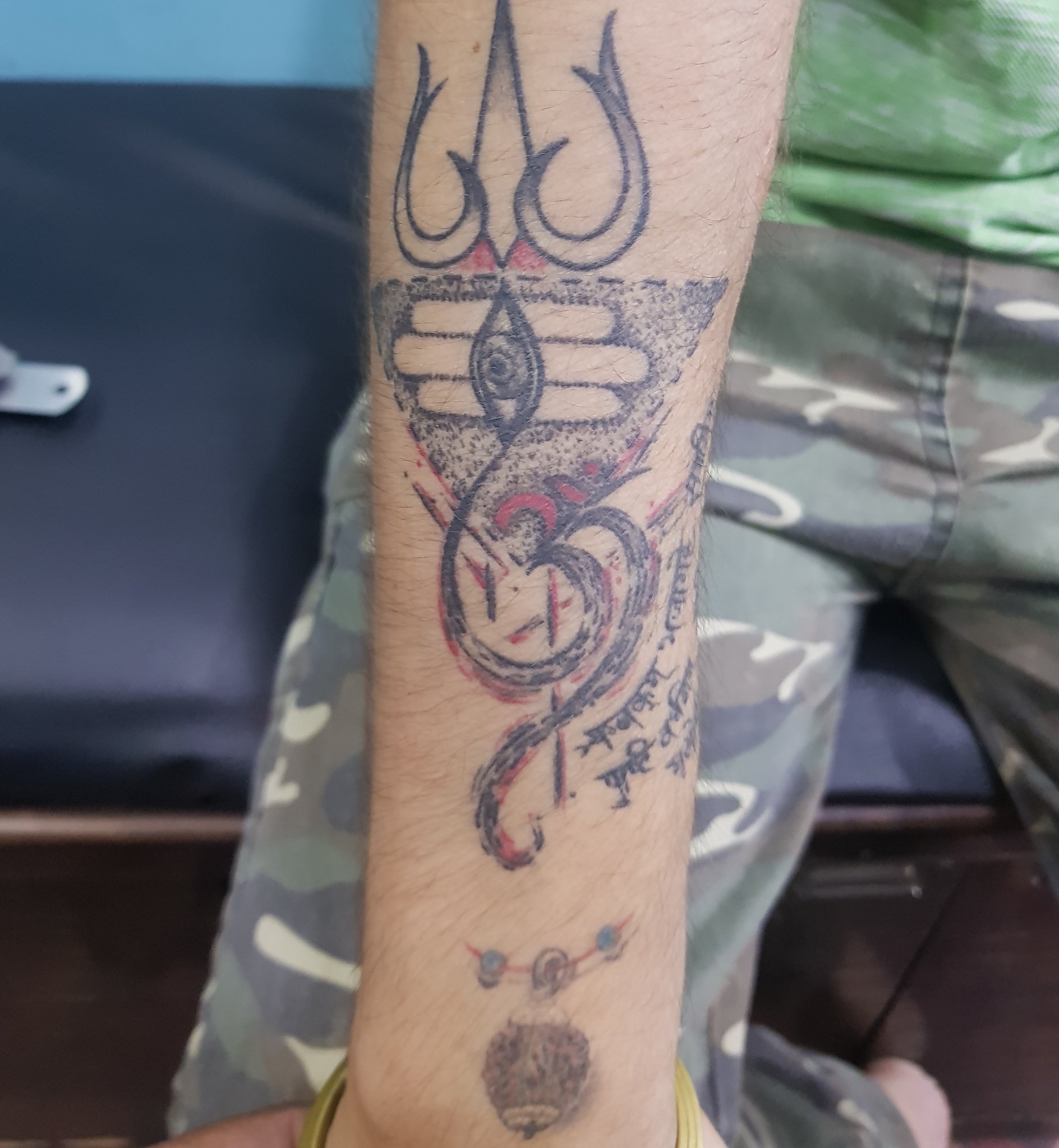 Hindu god tattoo design idea  Tatuaje nueva escuela Tatuajes hindúes  Dibujos de tatuajes