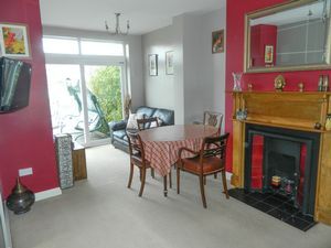 AveryWSM's tweet photo. REDUCED - SOUTWARD - £260,000 
An amazing opportunity to purchase this 1930's house in the Southward area. With 2 reception rooms, 3 bedrooms, a kitchen and separate utility room plus 2 bathrooms and even off street parking and a garage, this property has plenty to offer. https://t.co/ZHViYfPb0A