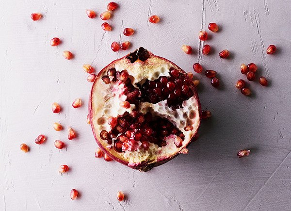 Simple diet changes that will make a difference to your period bit.ly/2M7wWXo #periods #nutrition #healing #wellnessblog