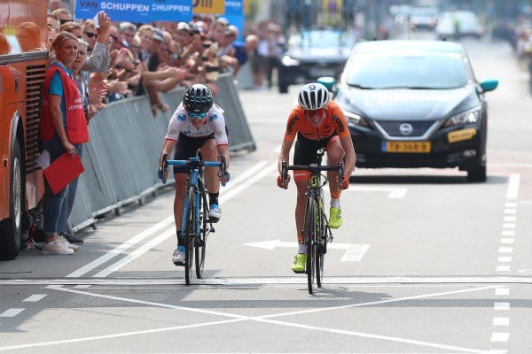 Babelia1's tweet photo. Following the updates it truly was a great race: early breakaways, top-sprinter's (@lorenawiebes) team (@PushingDreamsNL) trying to control till 2 very strong power-horses break away: Vleuty &amp; Jasi 😋 
1.@AvVleuten 2.@JasiGos 3.@lorenawiebes #vvcwomen #VVC2018 https://t.co/Peo0lsW9ej