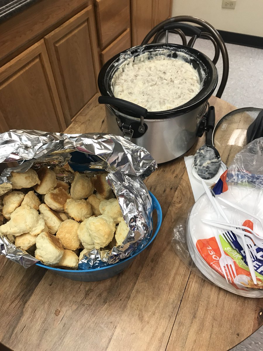 We are getting spoiled this morning with some homemade biscuits and gravy!! Thanks for cooking for us Ron!!!