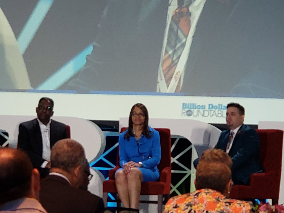 At the Billion Dollar Roundtable 2018 Summit, which recognizes &amp; celebrates corporations that spend $1B+ with minority and women-owned suppliers. A huge thank you to <a href="/CVSHealth/">CVS Health</a>, <a href="/Walmart/">Walmart</a> and <a href="/jandjcares/">J&J</a> for their great leadership &amp; collaboration in this space. #BDR18