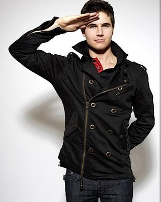 ApreciationTw's tweet image. RT For Robbie Amell
Like For Grant Gustin