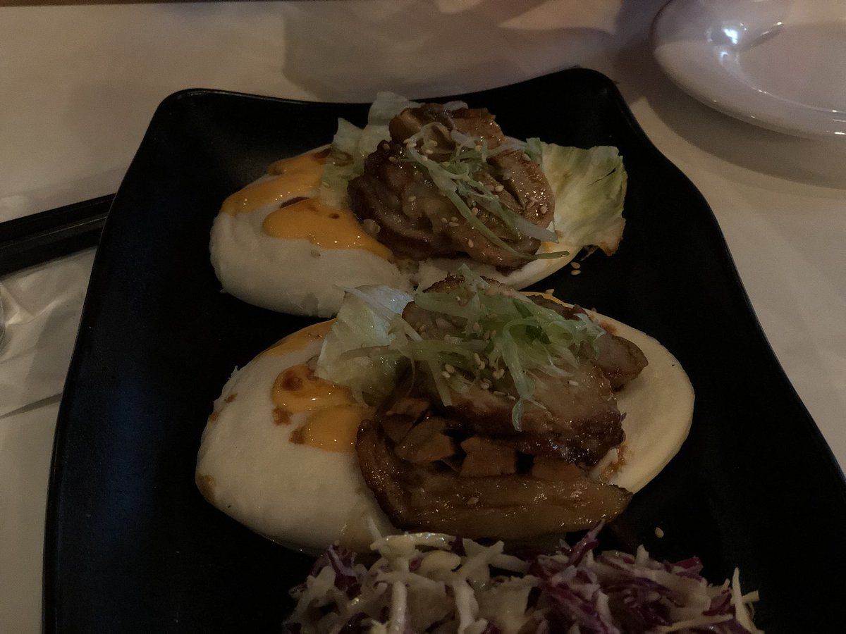 ljmilman's tweet photo. Used yesterday to see @CrazyRichMovie and got dinner at @jinramennyc with @travfed. #29AndDoingFine #DaySixtyFour https://t.co/X0axZ7xbdj