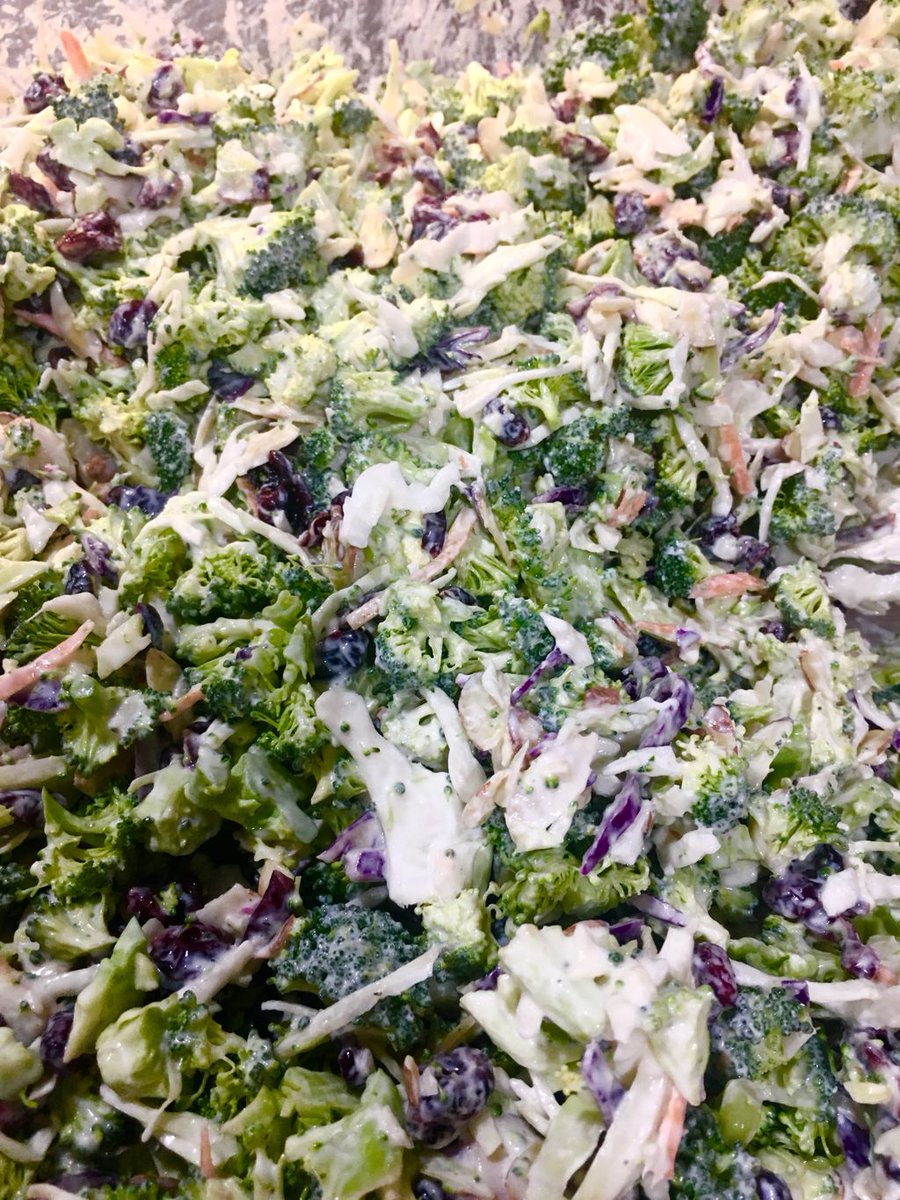 TLHMarket's tweet image. Brighten up your lunch with our #LighthouseMade Broccoli Slaw! 🍽️