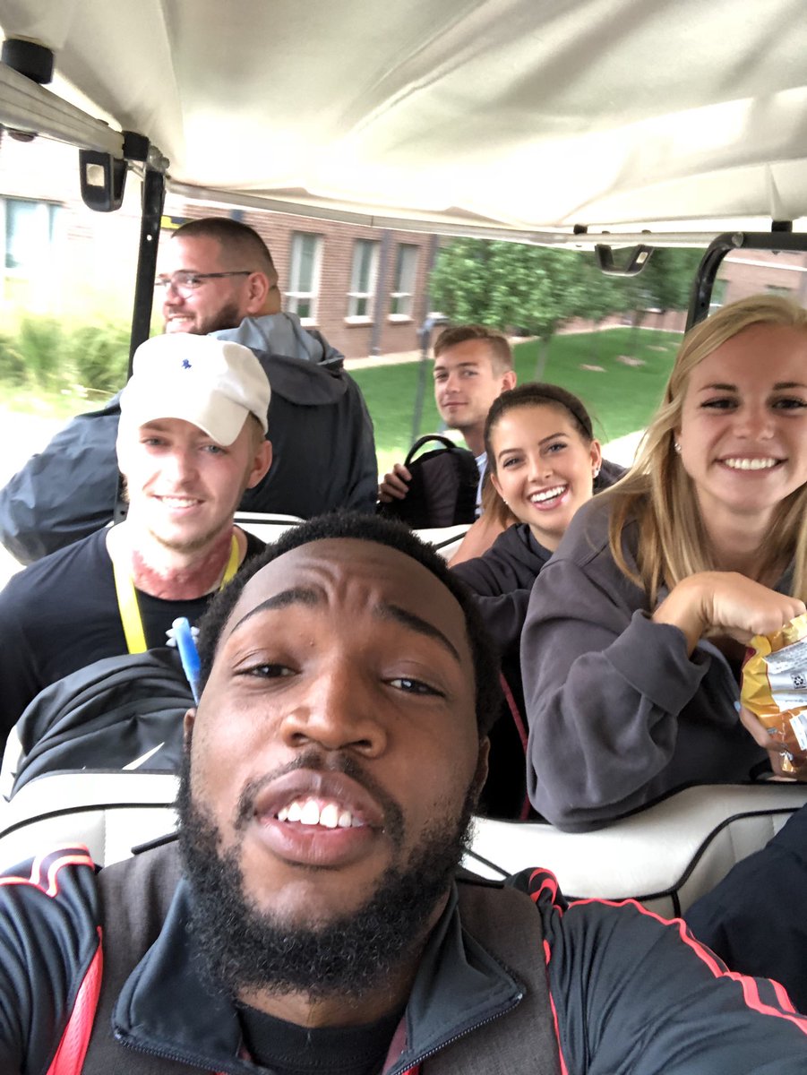 ShockerLIFE's tweet photo. Back-2-Back @ShockersSAAC @kenna5280 @qandchew22!! https://t.co/xwNjgAttaK