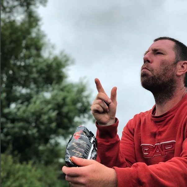 Simpleweb's tweet photo. We're following the progress of Garry, our local @BigIssue seller who's walking Lands End - John O'Groats for #BigIssueFoundation. He's already smashed his target of £2k! You can see where he is, follow him on Instagram @Garryswalk or donate at https://t.co/fsEEe2Zndi https://t.co/J5KqurW2CI