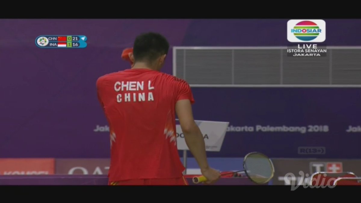 Indosiar's tweet photo. Chen Long berhasil mengalahkan Jonatan Christie di game ke dua!
Jangan lewatkan game ke tiga sebentar lagi mulai~
Semangat Jojo๐ช
#AsianGames2018
#FinalBadmintonAG18
#CHNvsINA https://t.co/S5DjqeWfXX