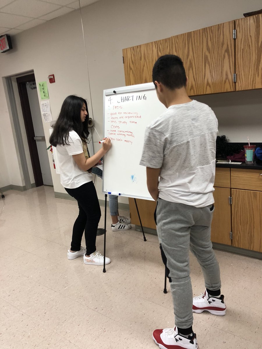 kempner_avid's tweet photo. AVID II learning about different Note Taking Strategies to develop their focused note taking skills https://t.co/KCouwnWpuZ
