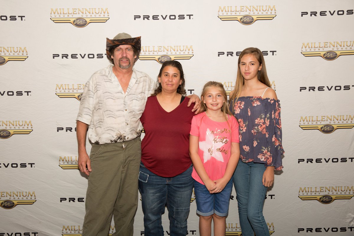 LuxuryCoaches's tweet image. Take a look at our 2018 Annual Summer Bash
facebook.com/pg/millenniuml…

#servicedriven #millennium #party #payforAs #balloons #magic #fun #luxurycoaches #prevost