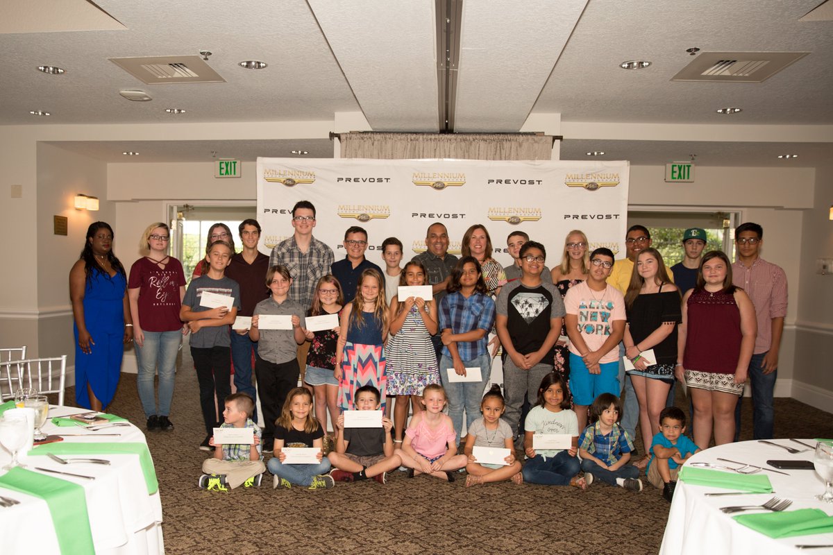 LuxuryCoaches's tweet image. Take a look at our 2018 Annual Summer Bash
facebook.com/pg/millenniuml…

#servicedriven #millennium #party #payforAs #balloons #magic #fun #luxurycoaches #prevost