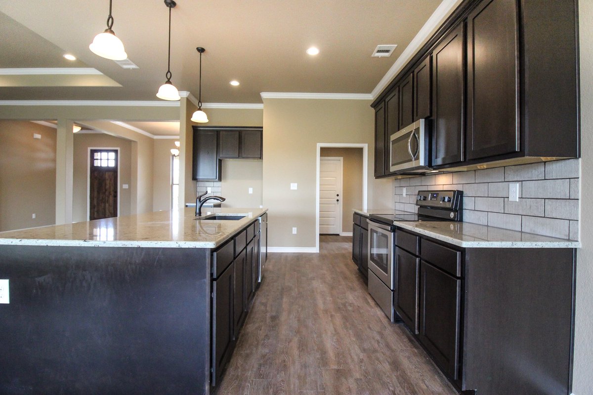 Magnolia Realty در توییتر This Home Features An Open Kitchen To