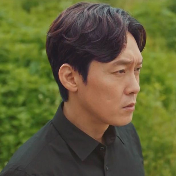 머리 염색한 김에 병은 머리색도 급바꿔봄ㅎㅎ병은 안어울리는색이 뭐야??다 예뻐😭