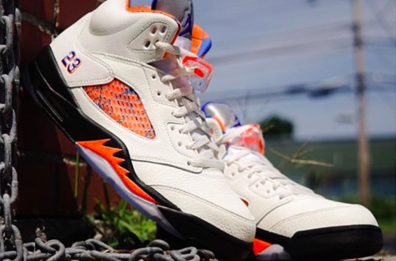 kicksonfire's tweet photo. Air Jordan 5 International Flight Dropping This Weekend - https://t.co/AhZm7IOux7 https://t.co/XEYZgklYyk
