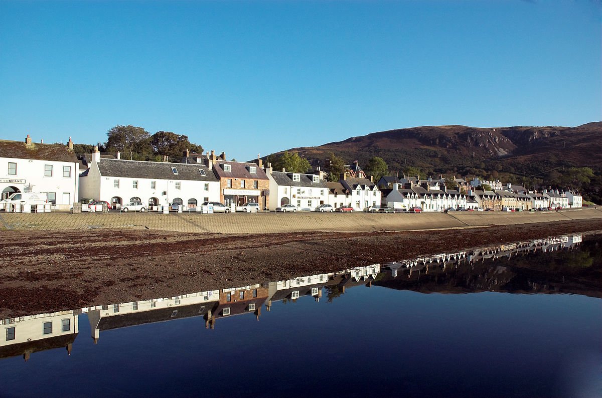 CenDemPrevent's tweet photo. If you live in #Ullapool please join us on Tuesday 4th September in the Village Hall to hear our #dementia prevention lecture series! Register via link https://t.co/aNP2CP2tf2 https://t.co/cxDOOzG55C