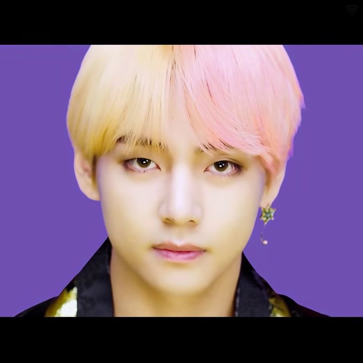 nsfw_JHS's tweet photo. LOVE THIS VANILLA/STRAWBERRY HAIR THO!
#IDOL https://t.co/aHQPQzDwlu