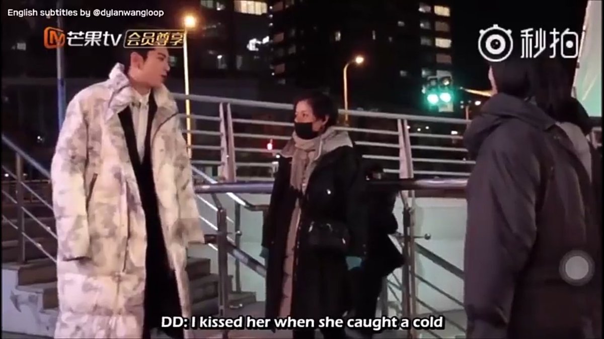 (2) and now YY told the camera man that he really did caught a cold but still deny it that he is tough as a steel  Do you want to kiss Yy that much Dd? Lol And here I am again lost in my thoughts on how did Dd told Yy about that cold ?  slowly turning into delulu mode 
