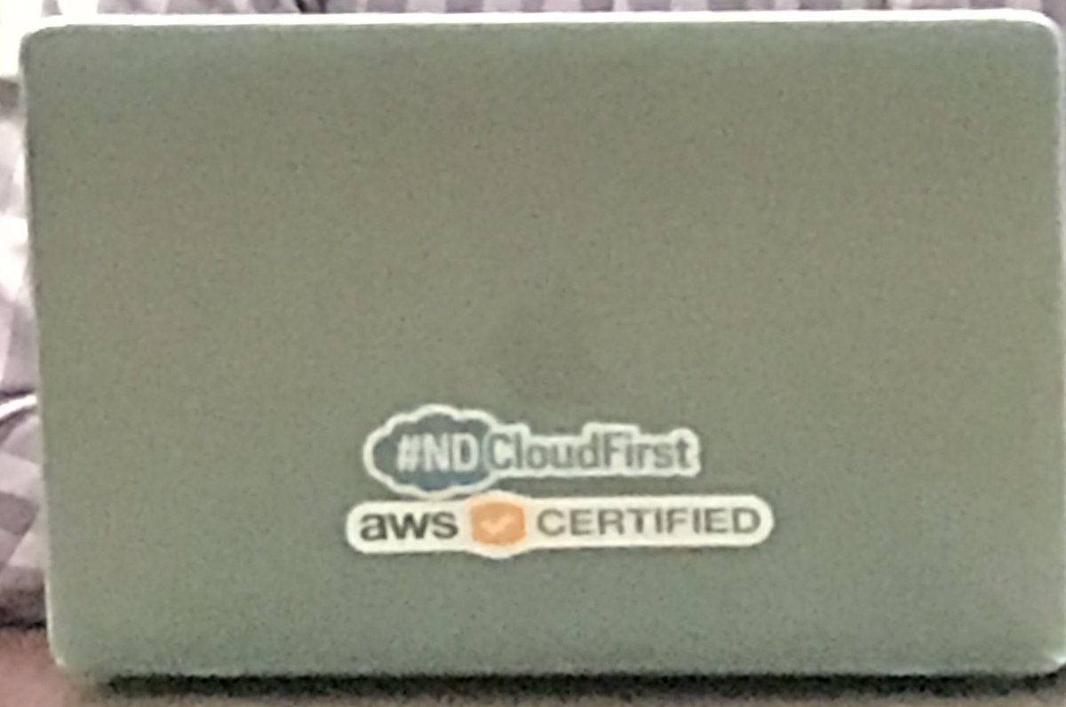 snijim's tweet photo. Yessssss.
#NDCloudFirst https://t.co/QydPVtk0dZ