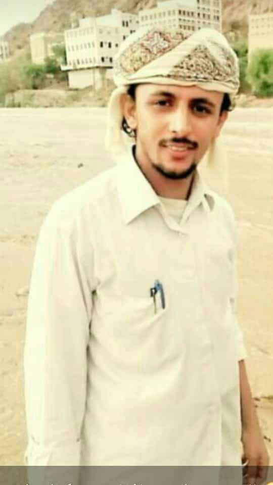 a_n_alawlaqi's tweet photo. #شبوة
الزميل علي محمد بريك العولقي في ذمة الله"
بعد تعرضة لمرض حمى الضنك ��لمنتشر في مديريات شبوة"
غياب المستشفيات والصحة في شبوة جعل اوضاعها كارثية' قد تؤدي الى وفاة حالات كثيرة"
اين المحافظ والسلطة المحلية من الجانب الصحي"
ام ان سلطتهم فقط لنهب الايرادات"!
حسبنا الله ونعم الوكيل https://t.co/FUBLl6KfGz