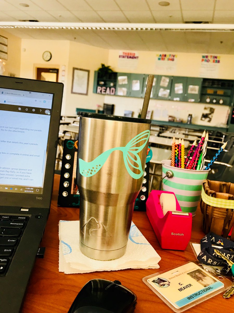 Thank you Linda Berner for my Mermaid 🧜‍♀️ sticker!!! I love it!! Thank [l_l] for making me feel so special! You’re the best mentor and friend ✨
#LindaBerner #uhstitans #UHSTeachers <a href="/UHSTitanDaily/">TitanDaily</a> <a href="/UHSTitans411/">Titans News NeTwork</a>