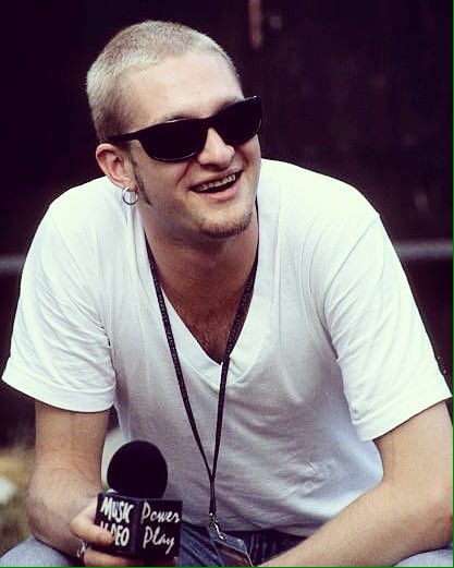 Happy 51th birthday and RIP Layne Staley   miss you baby  