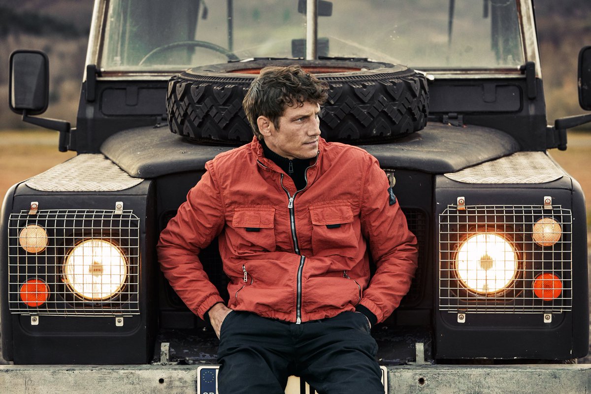 EstModels's tweet image. @barbotroch back at it again for @belstaff FW18. 📸📸by @cyrillmatter, 👗👗by @verityparker, 💇🏻‍♂️💇🏻‍♂️by @patrickwilson and 💄💄by @nikki_makeup.
-
-
-
#EstablishedMen #Campaign #FW18 #RochBarbot #Bellstaff