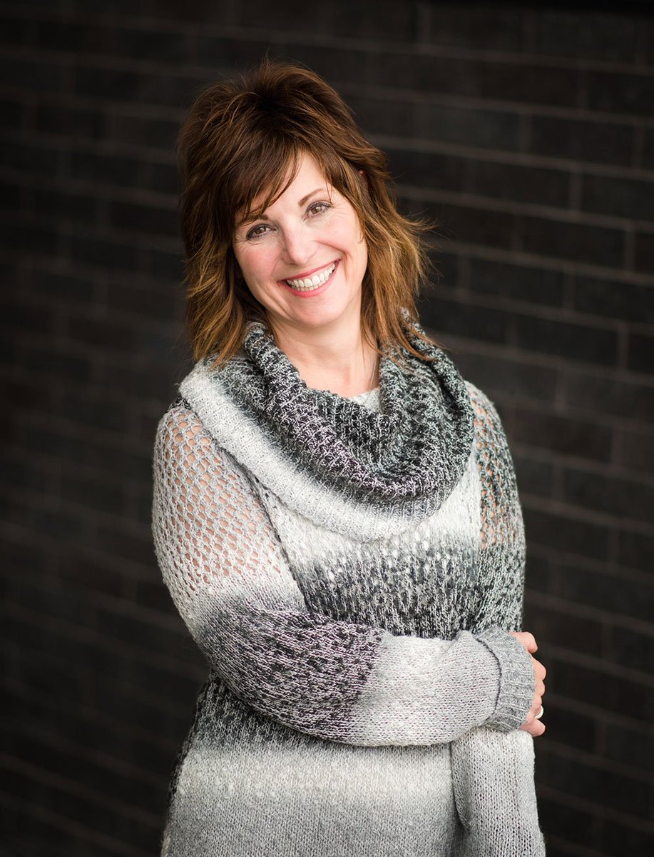 KindredAB's tweet image. "There is an unexplainable, visceral, intense connection that exists within families." CEO Patricia Jones explains how and why we are #BuildingStrongFamilies in today’s #CFSBlogs post "So Why Families?" cfs-ab.org/uncategorized/…