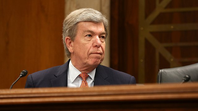 thehill's tweet photo. JUST IN: Senate panel delays election security bill markup over lack of GOP support https://t.co/ZlQIfieRDW https://t.co/XtXS2Hy0Bs