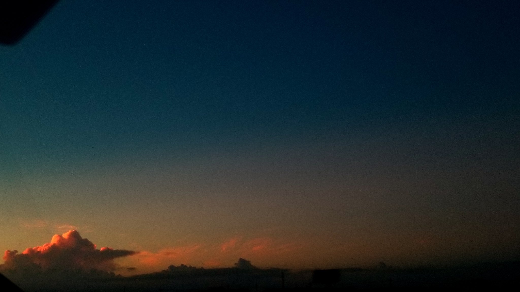 ぐらっくす 淡いピンクな夕焼け おやすみなさい 落陽 夕暮れ 夕日 夕陽 夕焼け 空 いまそら 今空 イマソラ 誰そ彼 マジックアワー 片割れ時 トワイライト Twilight 高速 東北道 ぐらっくす 淡いピンクな夕焼け おやすみなさい 落陽 夕暮れ 夕日 夕陽 夕焼け 空 いまそら 今空 イマソラ 誰そ彼 マジックアワー 片割れ時 トワイライト Twilight 高速 東北道