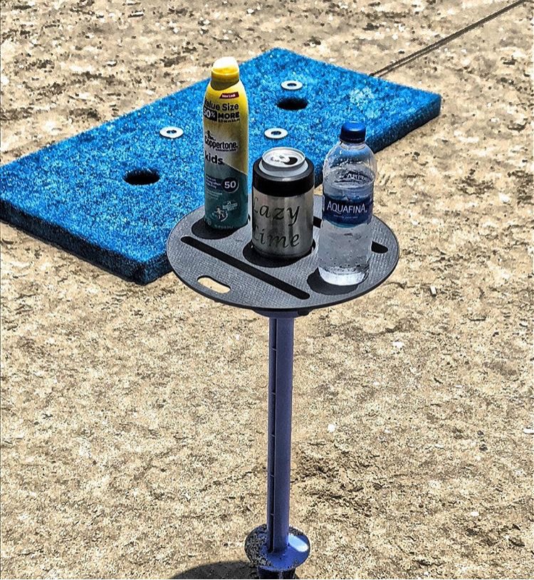 VersaStake's tweet photo. With school being back in session, our #washerwednesday is a quiet one.
#versastake #versatray #quickgame #whereiseveryone #washers #washerboards #washersgame #cupholder #drinkholder #beach #outdoors #water #coppertone #sunscreen #holdmybeer
#aquafina @Aquafina https://t.co/D4mVmnRlnq
