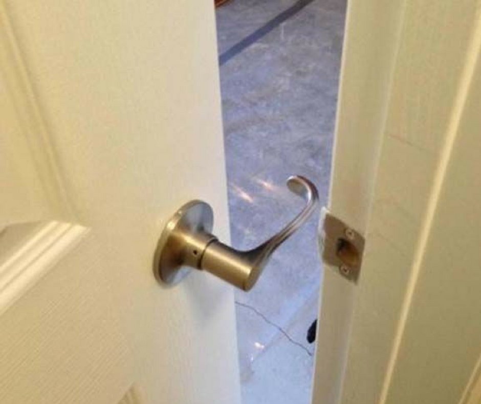 UltimateRenos's tweet photo. DIY is tempting, but... #DoNotDIY #homeimprovement? https://t.co/JfH6QHVIxe