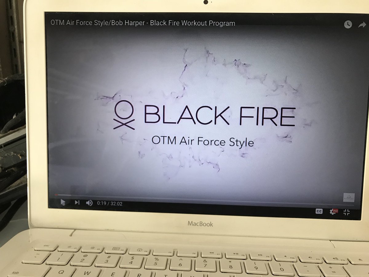 Tupelonewsguy's tweet image. Thanking the Lord for cooler temps.   Workout in garage this morning. #fitnessisfun #catshelp