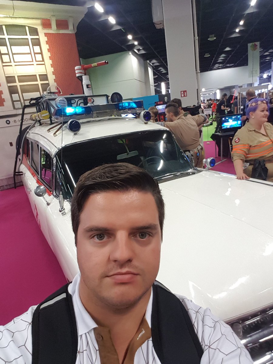 micnik_92's tweet photo. Heute auf der #Gamescom2018 war es wieder sehr schön 👍 morgen bin ich noch einmal da 🎮🕹 https://t.co/XSBJile8Z5