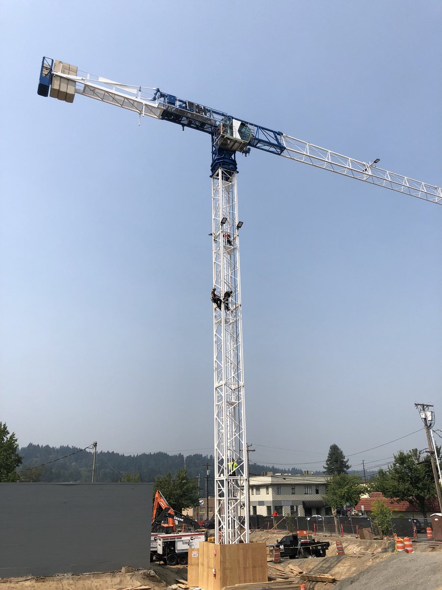 Metro tower crane erection #metrorigging #towercrane #cranes #rigging #construction #machinery #terexcranes