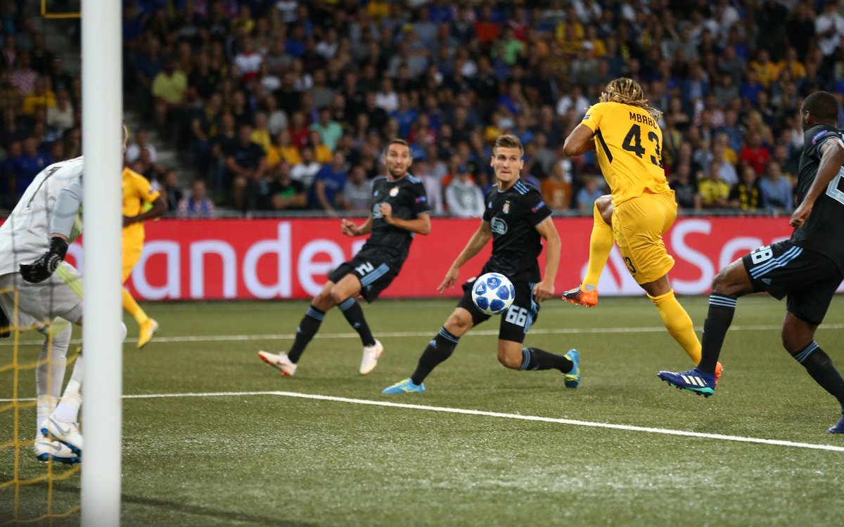 BSC_YB's tweet photo. Das UCL-Playoff-Hinspiel zwischen YB und Dinamo Zagreb endet 1:1. Das Tor für YB erzielte Mbabu bereits nach 2 Minuten. #BSCYB #YBDZ https://t.co/LrYl88newA