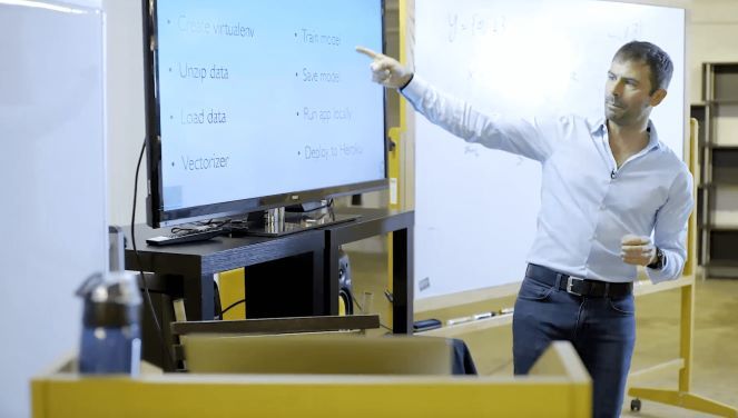 critical_cap's tweet image. 5 day Machine &amp;amp; Deep Learning bootcamp in SF Sept 17-21 taught by @framosconis. 5 star reviews and excellent value. buff.ly/2LziNik #zerotodeeplearning