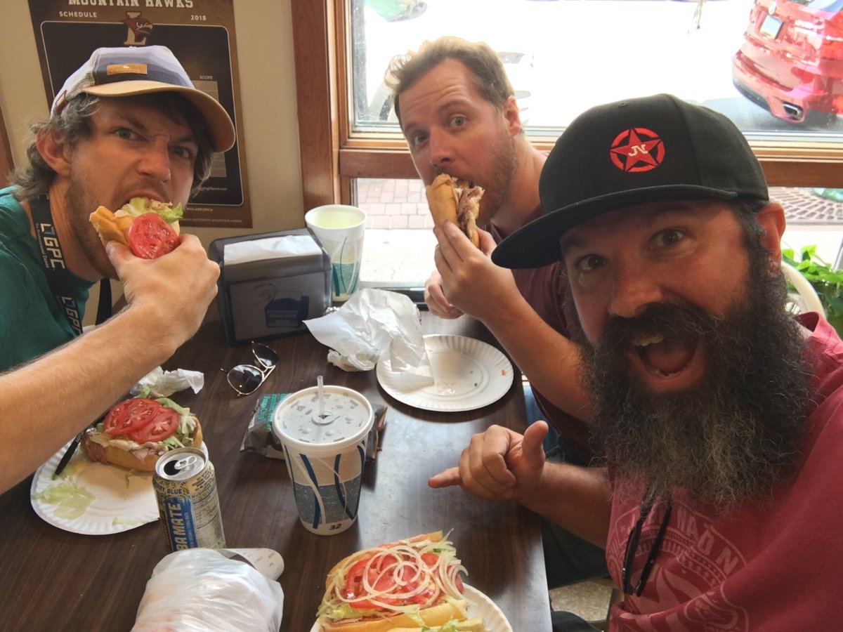 Spectacular lunch at <a href="/thegoosemen/">tony silvoy</a> #righttherethatis #jeepnationtv #americansupertrucks #bethlehempa #lehigh