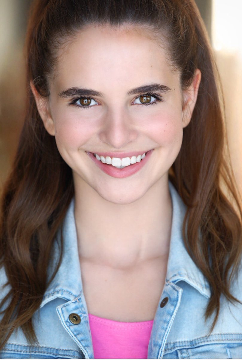 theabigailhaley's tweet photo. Love getting new #headshots by @KennethDolin #actorslife https://t.co/msP9rE6qWC