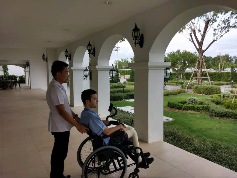MichelsonMedRF's tweet photo. Charles Liu of @KeckMedUSC on spinal cord injuries in America. https://t.co/8KYt8FK8Ar #Health #USStatistics https://t.co/kIe4rFIKeD