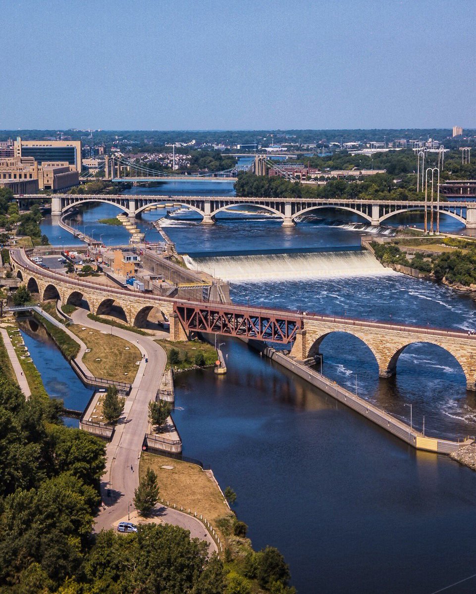 officially my most liked photo on instagram #1K instagram.com/p/Bms6K0Zl1Gj/